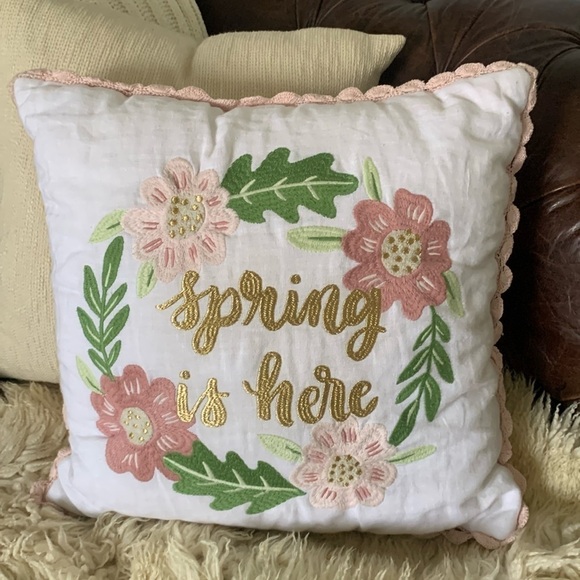 Spring is here embroidered velvet linen blnd decorative pillow accent pink white - Picture 1 of 7